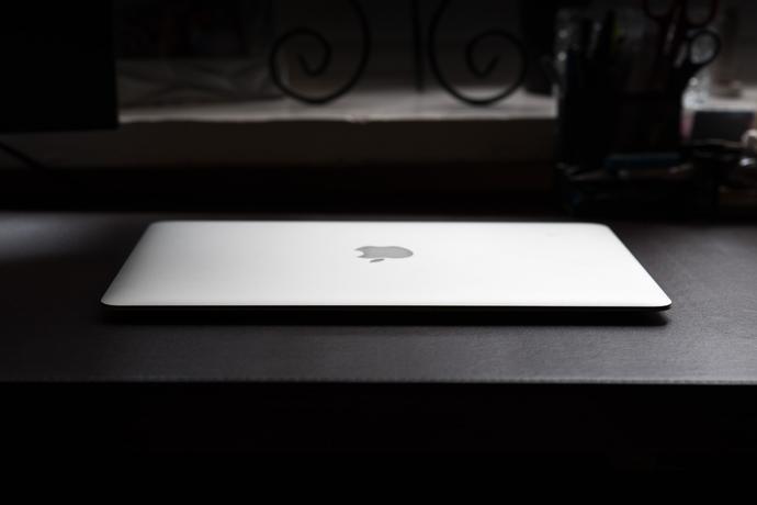 MacBook Air 2018 jest komputerem, którego w ofercie Apple'a brakuje