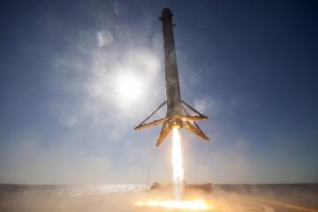 SpaceX udostępnia genialne zdjęcia z lądowania rakiety Falcon 9!