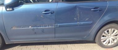 Atak taksówkarzy na Ubera - zniszczone auto, mamy zeznania i zdjęcia
