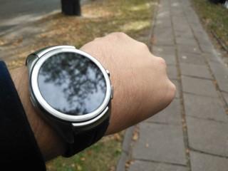 LG Watch Urbane LTE pokazuje, że karta SIM w zegarku nie ma sensu