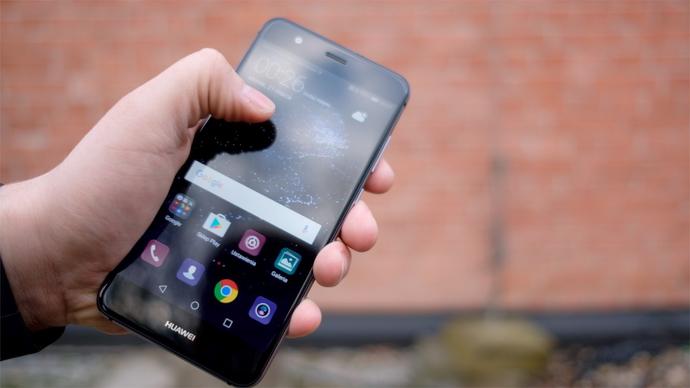 Huawei P10 Lite &#8211; recenzja dobrego smartfona za śmieszne pieniądze