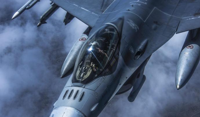 US Air Force chwali się w pełni samodzielnym, automatycznym F-16