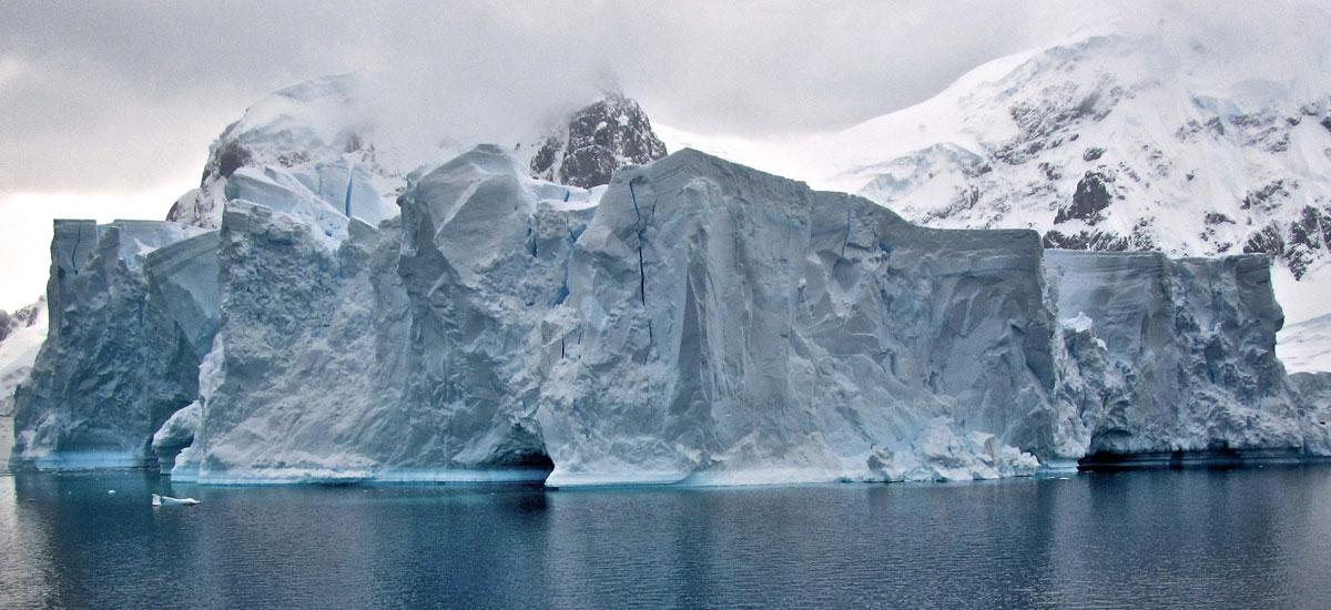 lodowiec larsen c antarktyka
