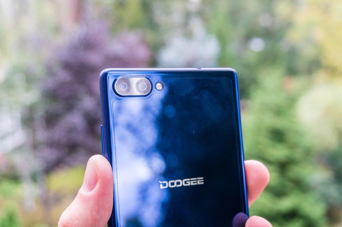 Sprawdziłem bardzo tani, chiński, bezramowy smartfon &#8211; Doogee Mix
