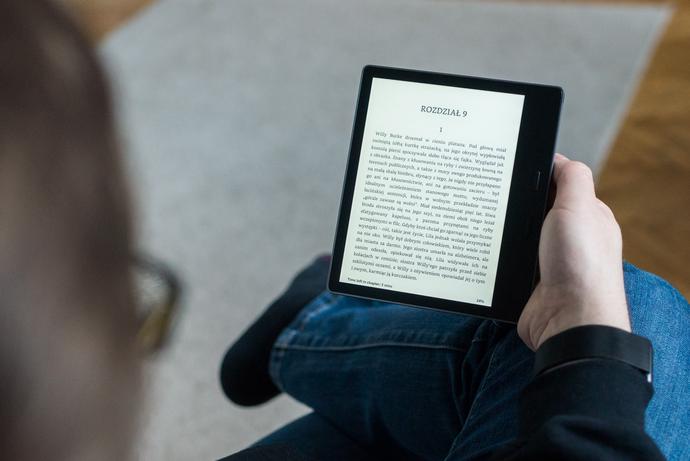 Amazon Kindle Oasis 2 recenzja Czytnik e-booków ceny ebooków