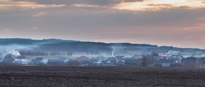 MAPA DNIA: Smog zaatakował Polskę z niespotykaną siłą - lista najbardziej zanieczyszczonych miast