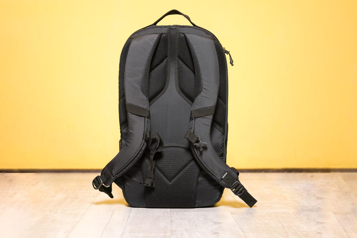 Thule Aspect DSLR Backpack - recenzja, opinie, test, cena class="wp-image-643662" 