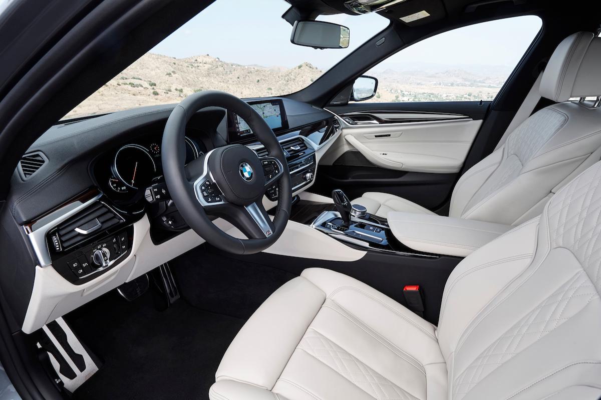 BMW planuje wprowadzić abonament na Apple CarPlay