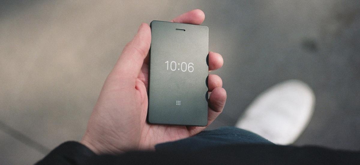 Light Phone 2 służy tylko do dzwonienia i SMS-ów, a kosztuje 1000 zł