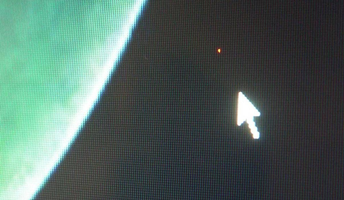 Dlaczego filmy z ISS mają tak wiele martwych pikseli?