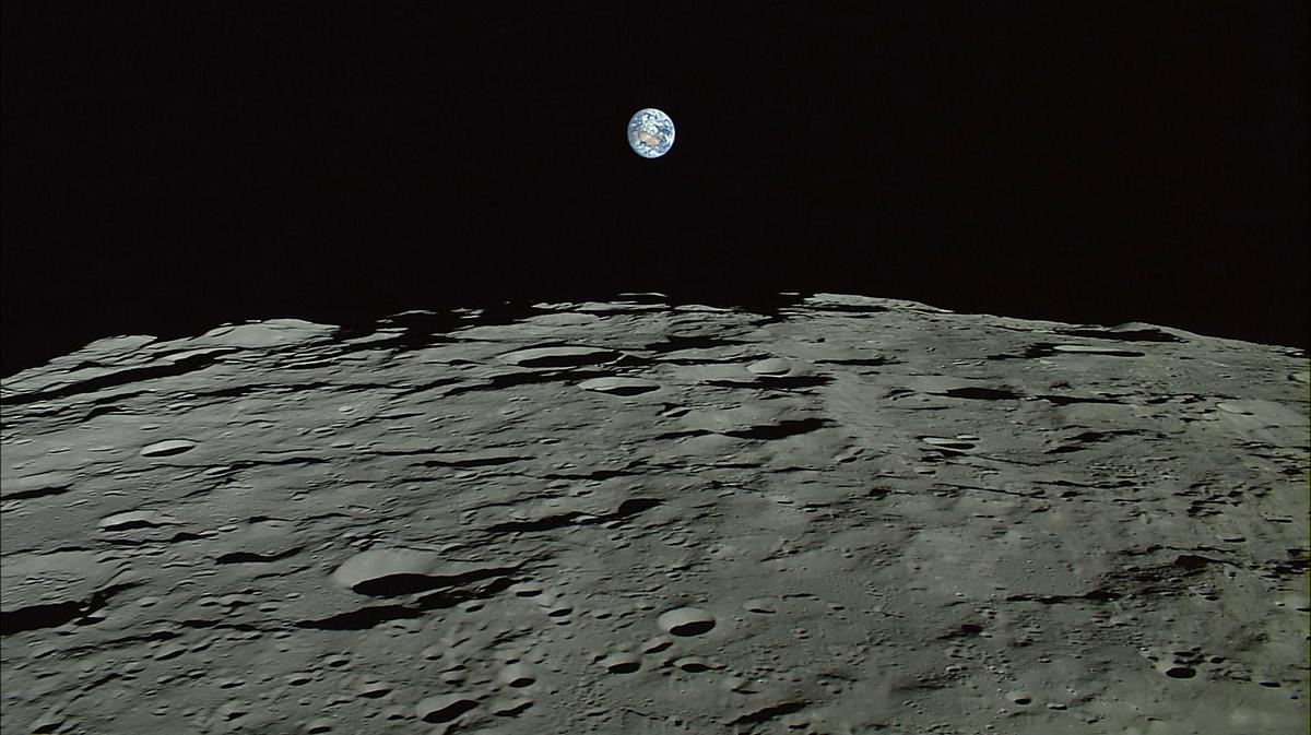 NASA udostępniła 20 tys. godzin nagrań z misji Apollo