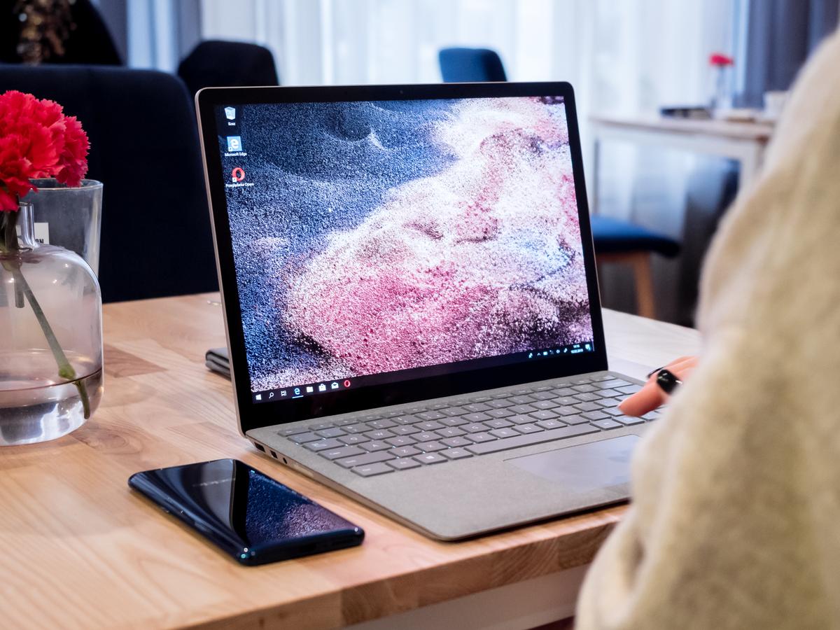 Surface Laptop 2 opinie 