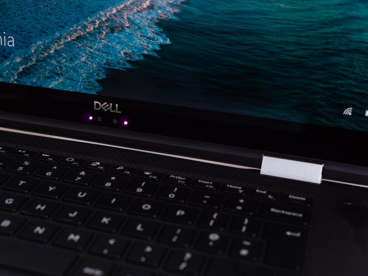 Dell XPS 15 2w1 class="wp-image-930245" 