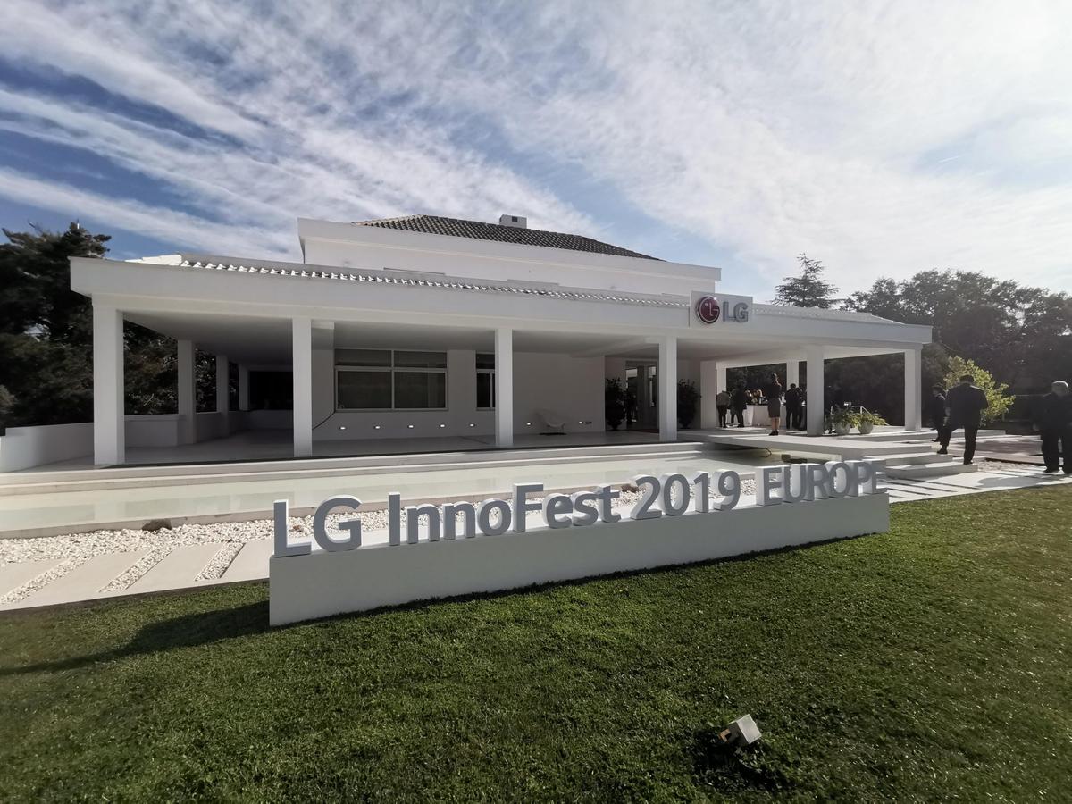 Inteligentny dom według LG to nie futurystyczny przepych, ale miłe dla oka i wygodne lokum