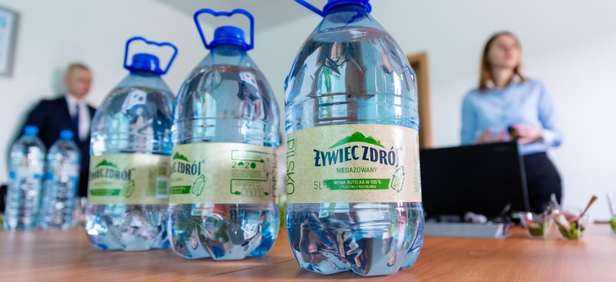 Żywiec Zdrój zrobił plastikową butelkę w 100 proc. z recyklingu