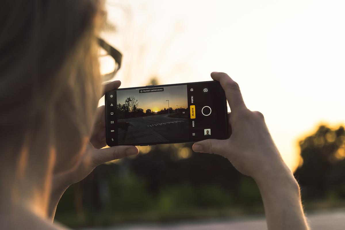 Jak fotografować smartfonem na wakacjach? Poradnik w 3 krokach