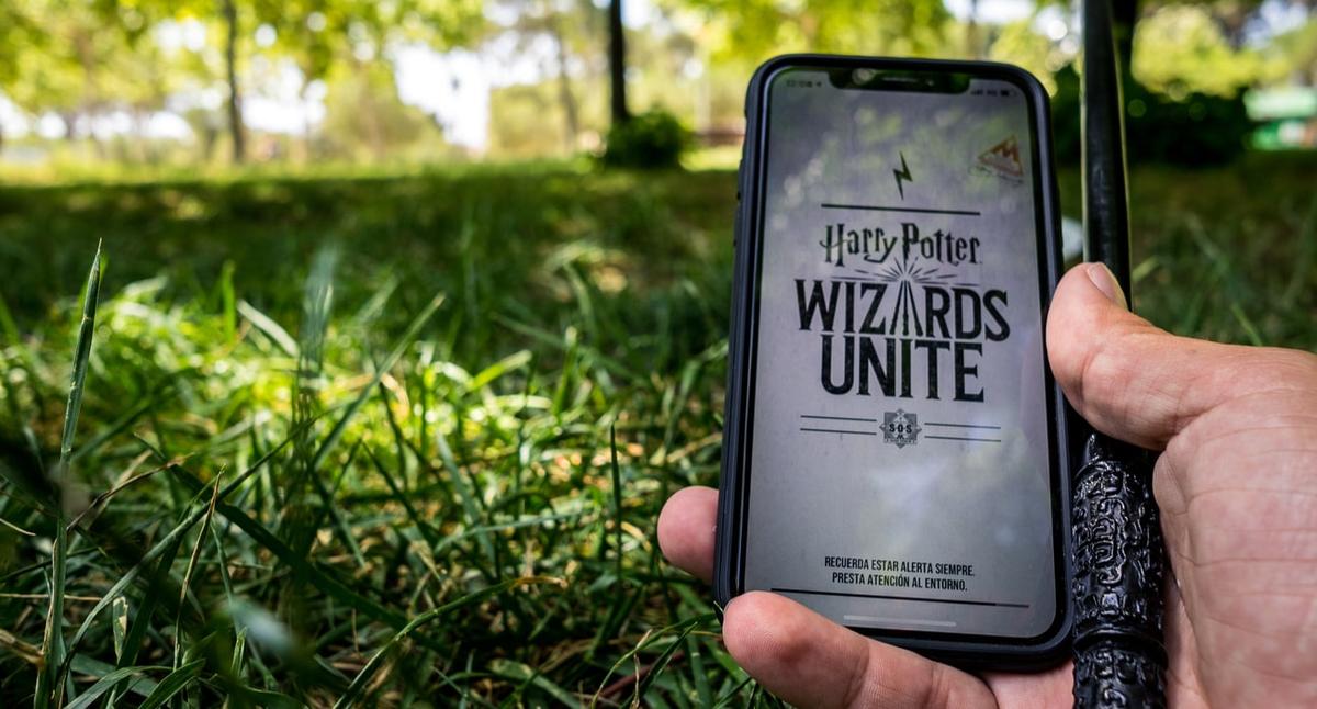 Co jest nie tak z grą Harry Potter: Wizard Unite? Ta gra to symulator śmieciarza