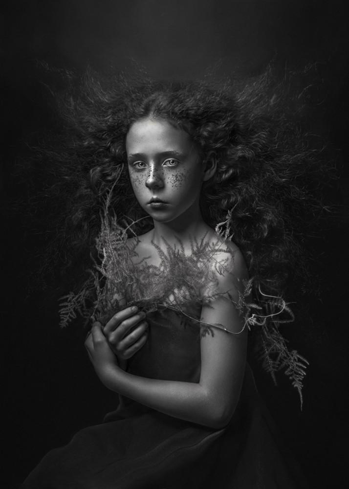Fot. Kamila J. Gruss, &quot;Dark&quot;, 1. miejsce w kategorii Fine Art 
