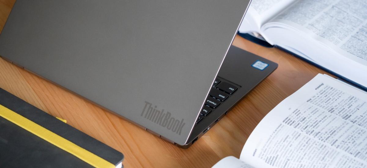 Lenovo ThinkBook 13s - recenzja. Trochę business, trochę casual