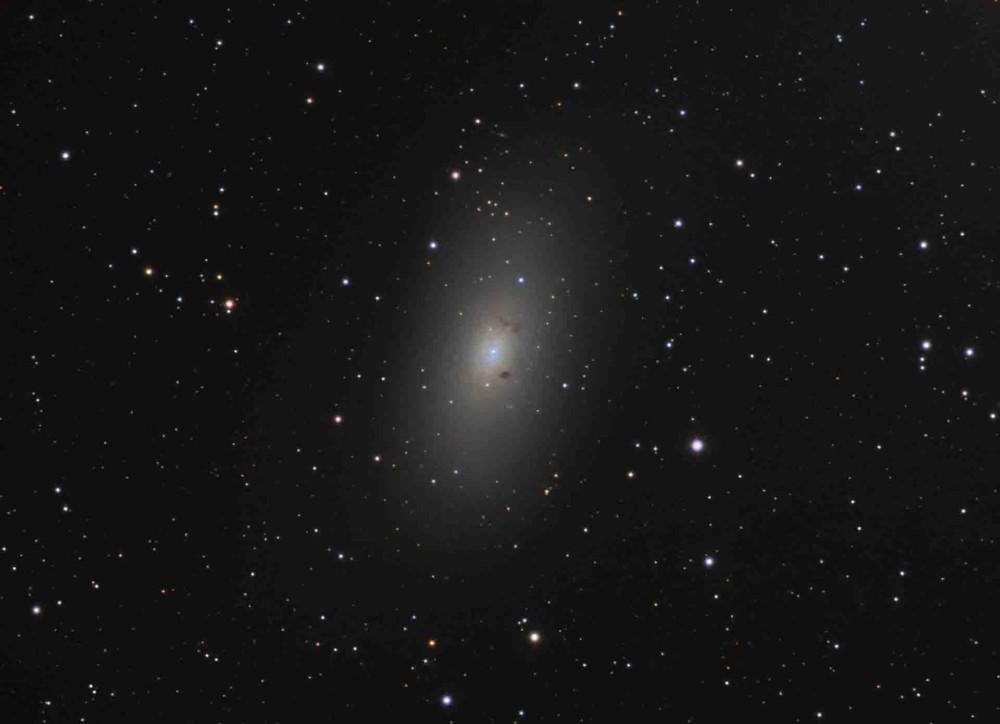 Fot. Maciej Kapkowski, &quot;Forgotten Beauty Messier 110 – Deep Study&quot;, | wyróżnienie w kat. Galaxies 