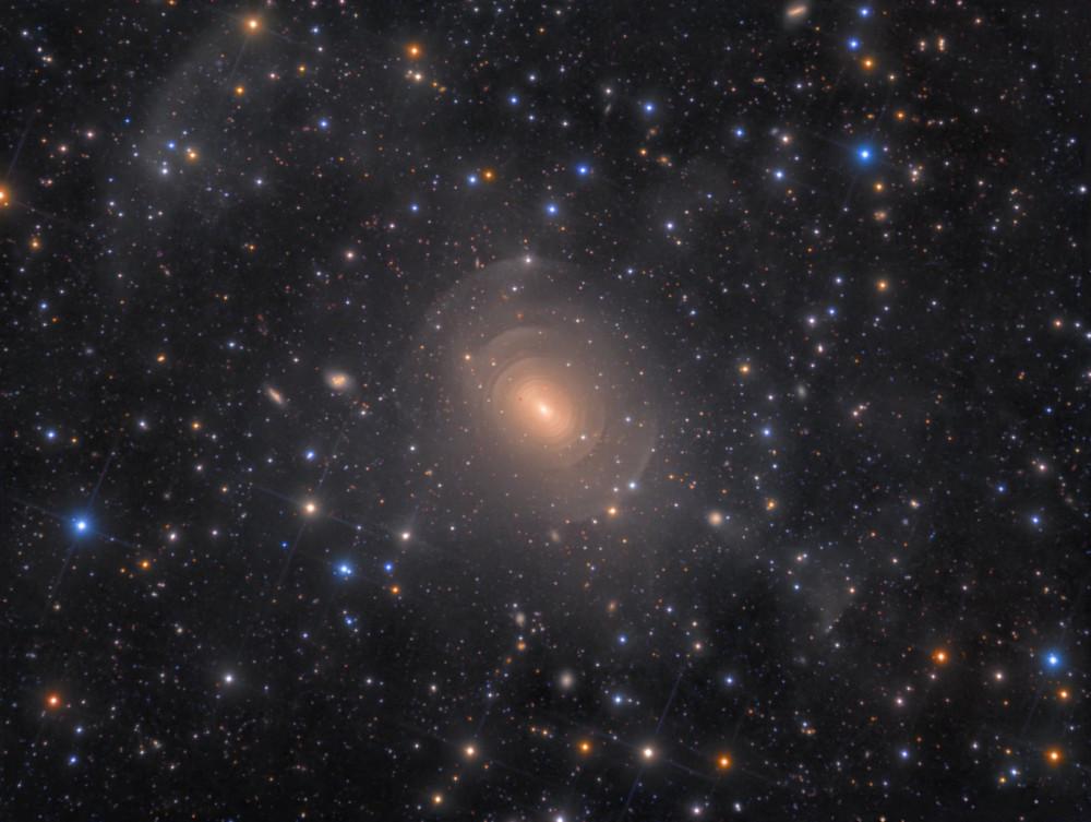 Fot. Rolf Wahl Olsen, &quot;Shells of Elliptical Galaxy NGC 3923 in Hydra&quot;, | 1. miejsce w kat. Galaxies  class="wp-image-1002912" 