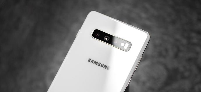 Samsung Galaxy S11 z matrycą 108 Mpix i 5-krotnym zoomem