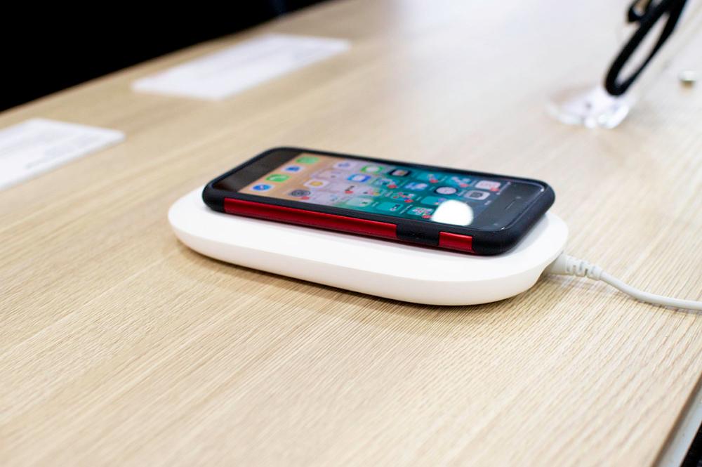SanDisk iXpand Wireless Charger 