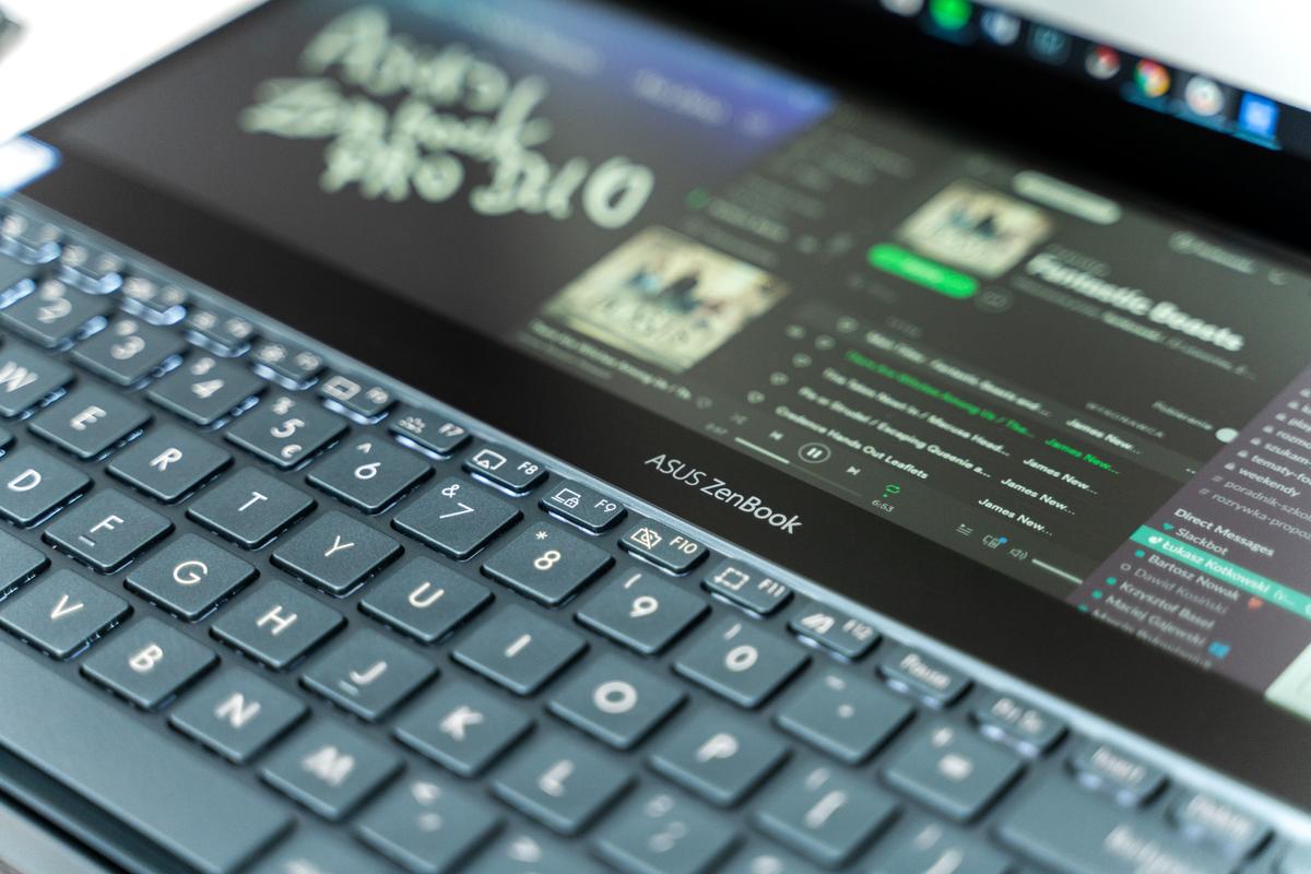 Asus ZenBook ProDuo opinie class="wp-image-1027036" 