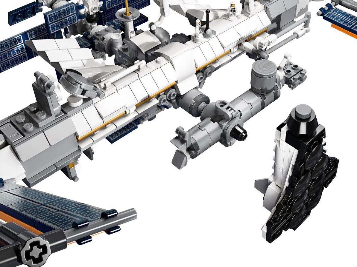 Lego Międzynarodowa Stacja Kosmiczna class="wp-image-1074045" 