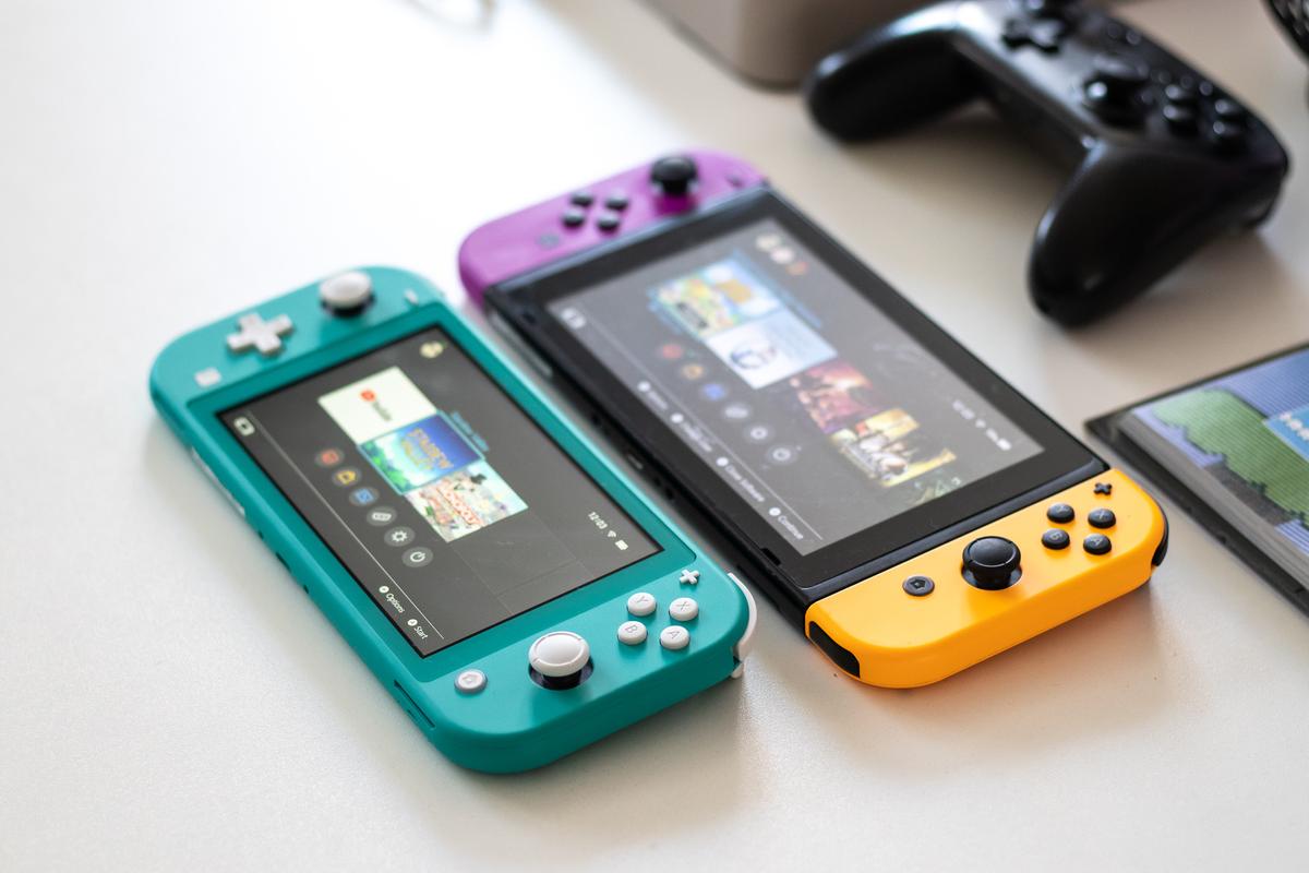 Nintendo Switch Lite kontra normalny. Różnice, o których mało kto wspomina