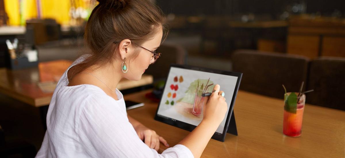 Lenovo Yoga Duet 7i oraz IdeaPad 3i to bezpośrednia kopia Surface'ów