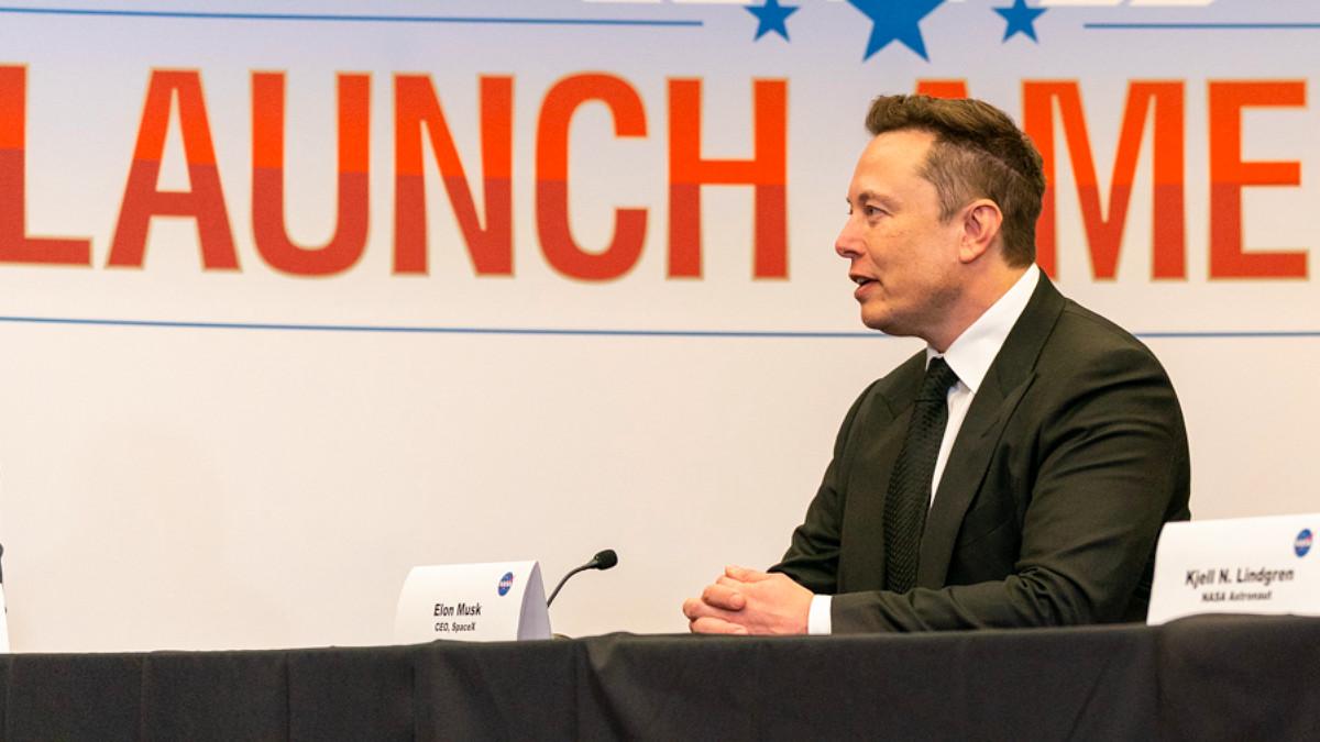 Elon Musk mówi: jaki wzrost zachorowań na COVID-19, to błędne testy
