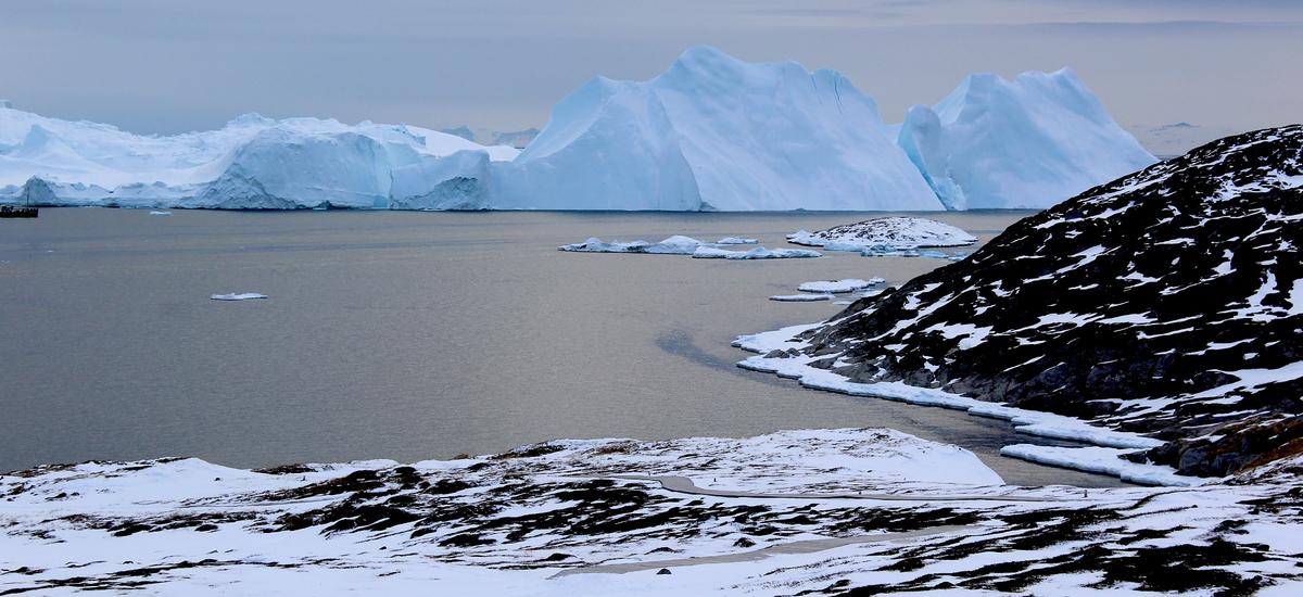 Pokrywa lodowa Grenlandii nie taka trwała jak się wydawało. Kilkaset tysięcy lat temu w ogóle jej nie było