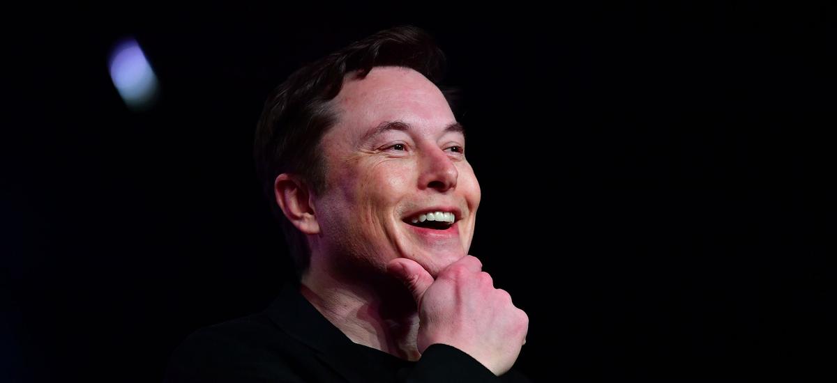Elon Musk nabija się z Jeffa Bezosa. Ten drugi sam się o to prosił