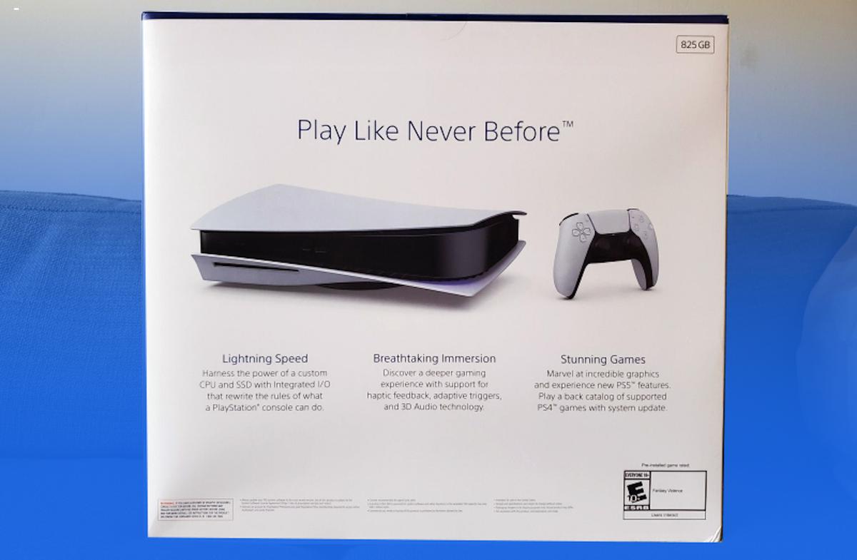 Zdjęcie pudełka PS5 zdradza, jakie elementy są w środku