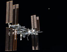 NA ŻYWO: Rosyjski moduł Nauka cumuje do Międzynarodowej Stacji Kosmicznej. To była długa droga