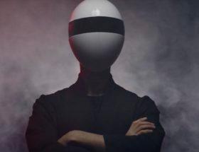 Maski z dziurką, maski na całą twarz - pandemiczny Kickstarter zaskakuje