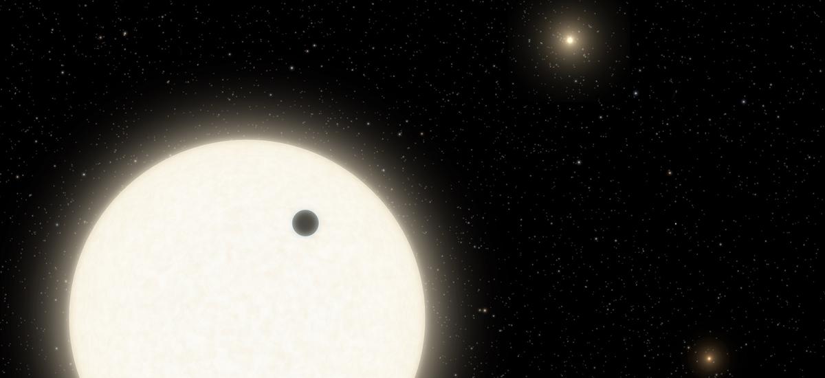 Na niebie egzoplanety KOI-5Ab krążą trzy słońca. W tym szaleństwie jest metoda