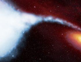 Pierwsza odkryta przez astronomów czarna dziura jest zbyt masywna jak na naszą galaktykę
