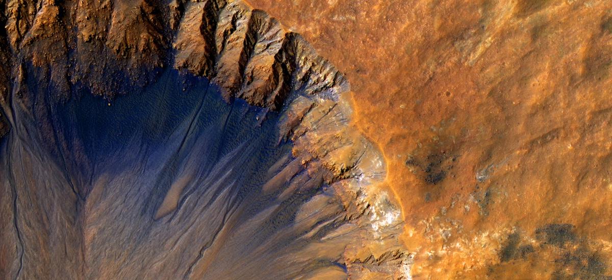 Mars nie taki martwy. W jego wnętrzu wciąż bulgocze magma