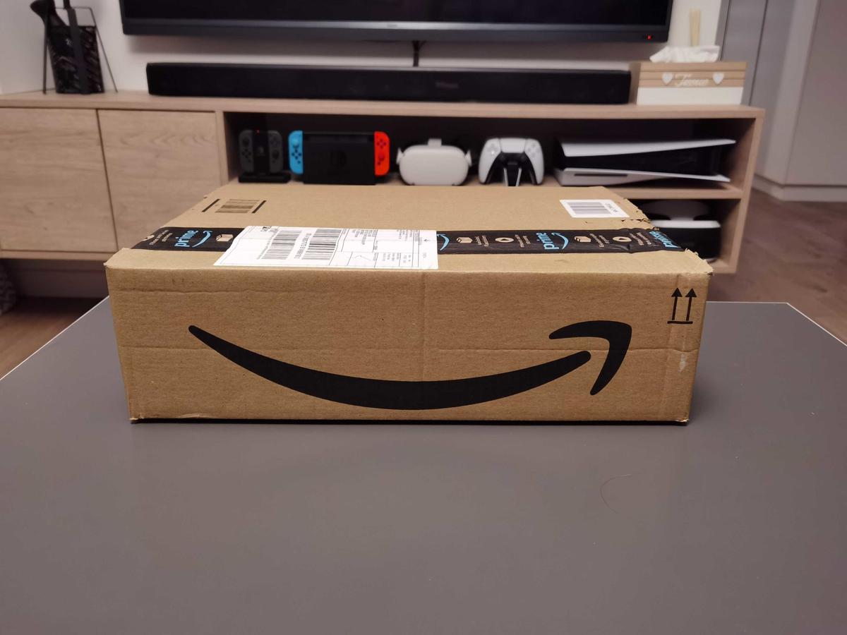 Wczoraj zamówiłem, dziś dostałem. Tak wygląda dostawa w Amazon.pl. Ile to kosztuje?