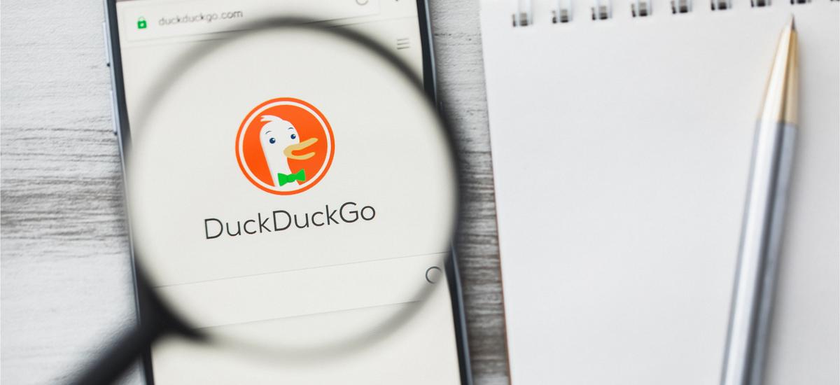 DuckDuckGo kontra Google. Porównanie możliwości wyszukiwarek