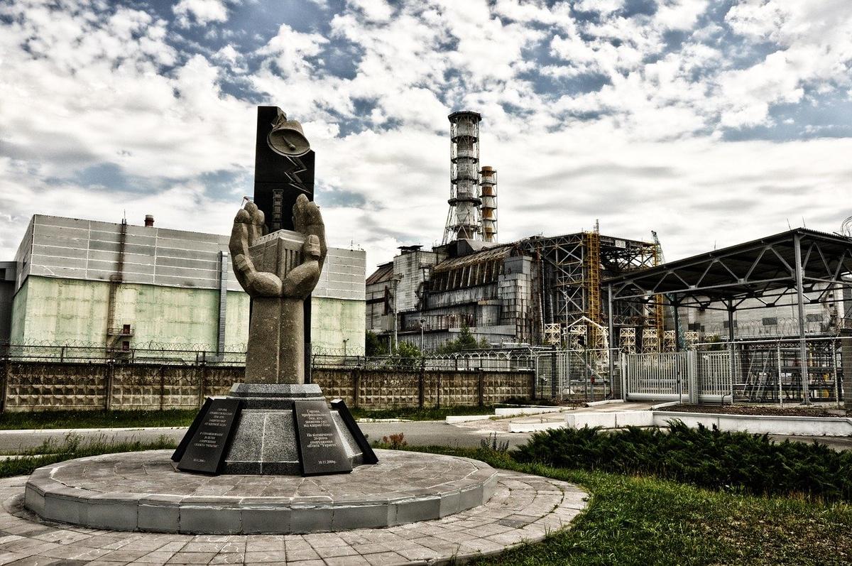35 lat temu nie wytrzymał reaktor w Czarnobylu. Tak odbierano katastrofę w Polsce