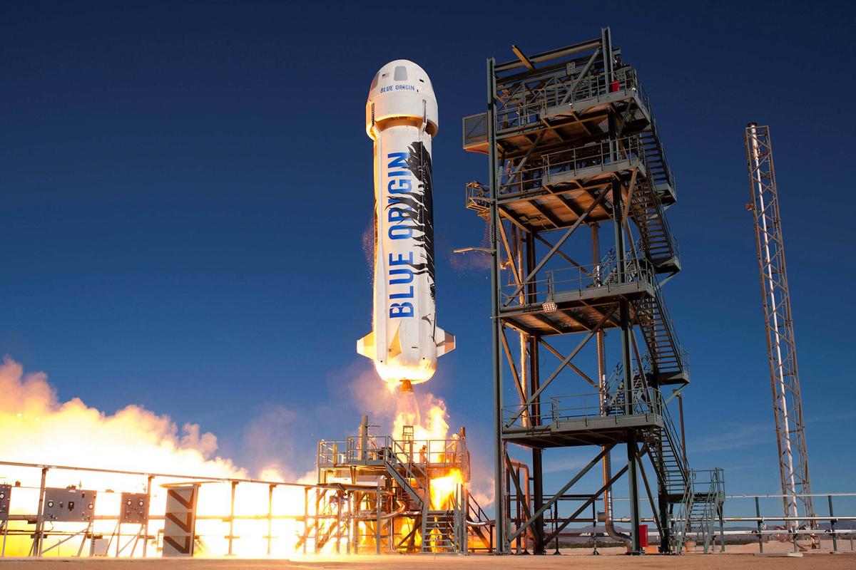 Blue Origin: zakończyła się licytacja biletu na pierwszy kosmiczny lot rakiety New Shepard
