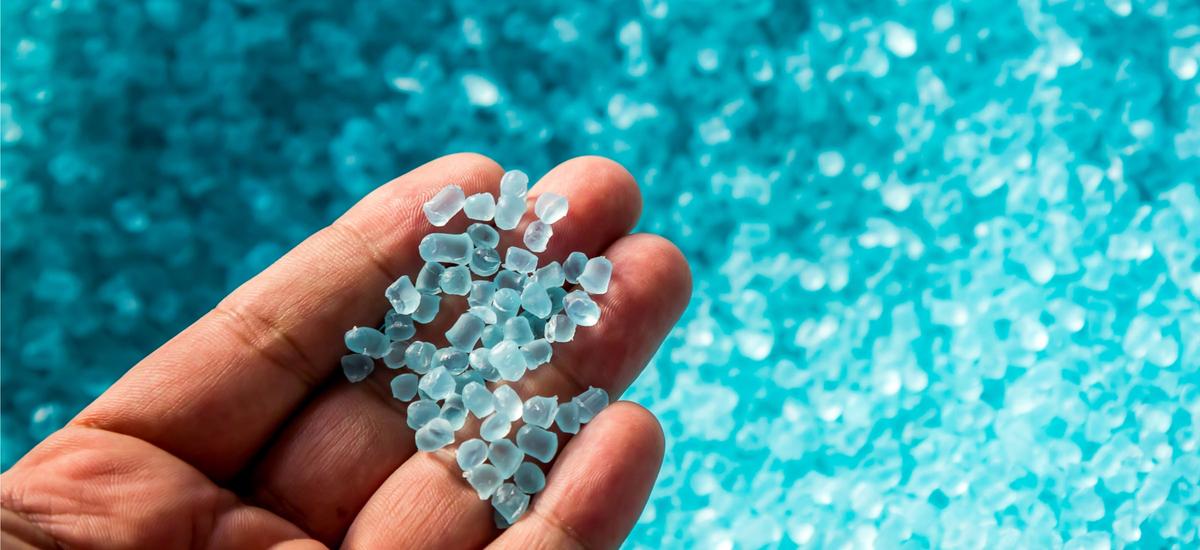 Naukowcy stworzyli biodegradowalny plastik