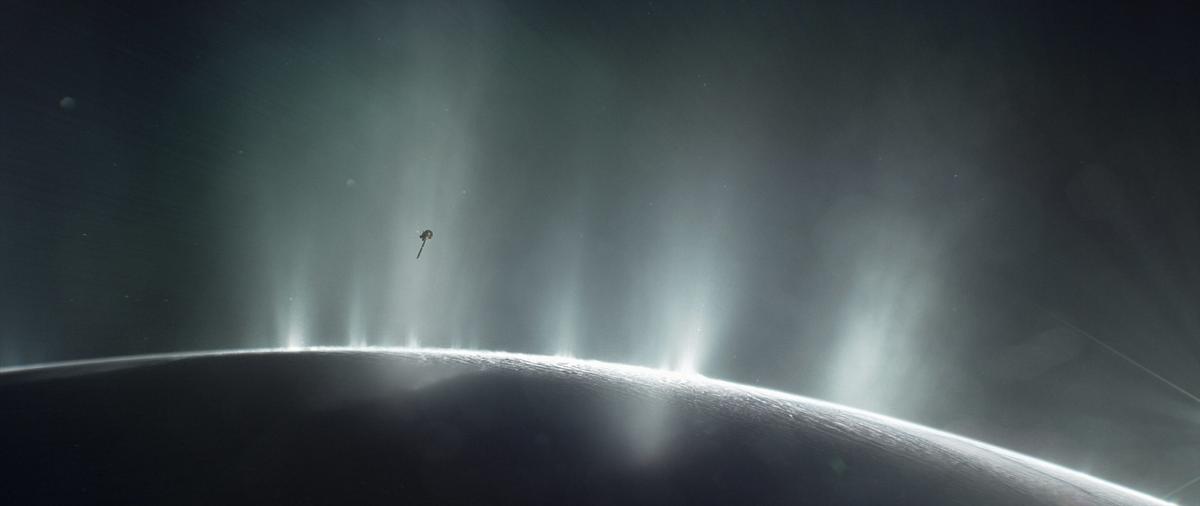 Enceladus. Księżyc Saturna ma fosfor w oceanie