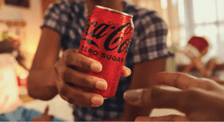 Coca-Cola zmienia recepturę kultowego napoju. Od września w Polsce