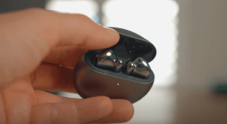 Huawei FreeBuds 4 to doskonałe słuchawki dla każdego, kto nie lubi gumek w uszach