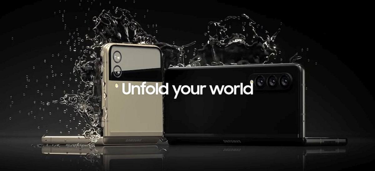 Samsung Galaxy Z Fold 3 pozuje z rysikiem S-Pen