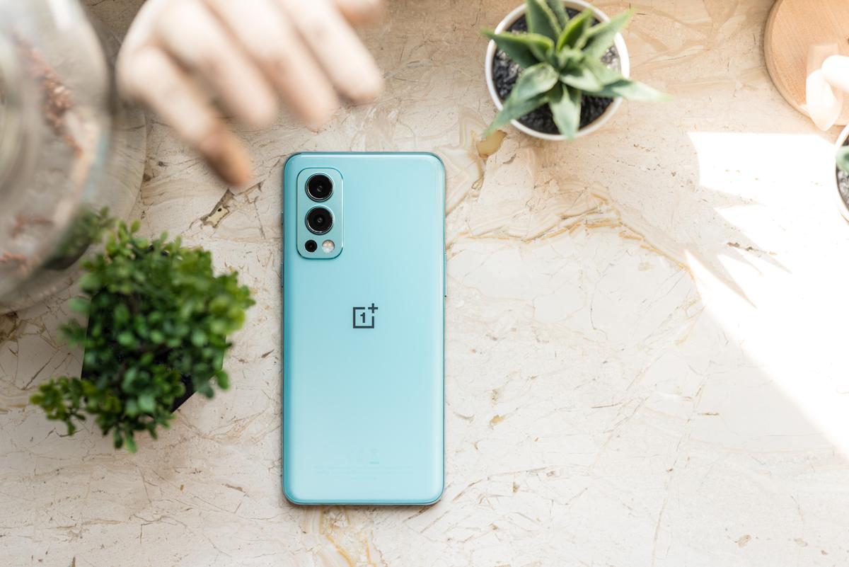 OnePlus Nord 2 5G class="wp-image-1795087" 